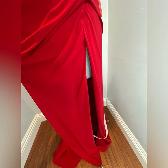 Mac Duggal 26695 Crystal Strap Ruched Jersey Gown in Red Size 2 - Picture 6 of 11